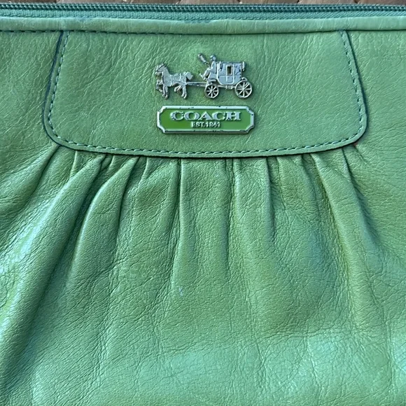 Coach MINT GREEN  Pleated Leather Wristlet - Picture 2 of 8
